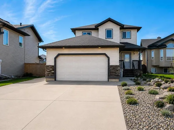 8933 W 114th Ave, Grande Prairie, AB T8X 1T9
