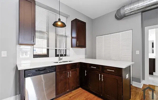 2 bed, $1,895 — Photo 3