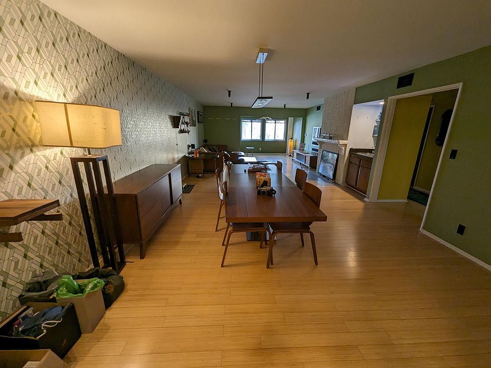 Dining room, living room, and Marina nook