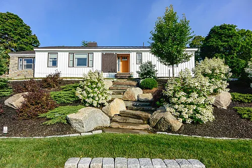 2 Sunset Dr Photo 1 2 Sunset Dr Photo 1