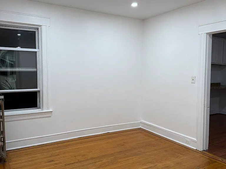 886 W Side Ave — Photo 5
