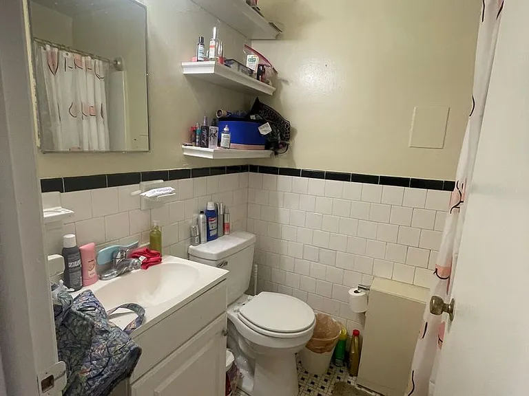 3425 Kensington Avenue — Photo 36