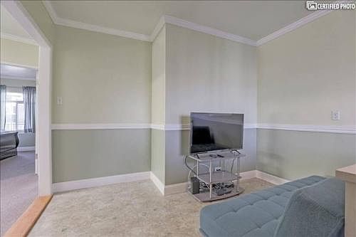 5th image of 1366 San Bruno Ave