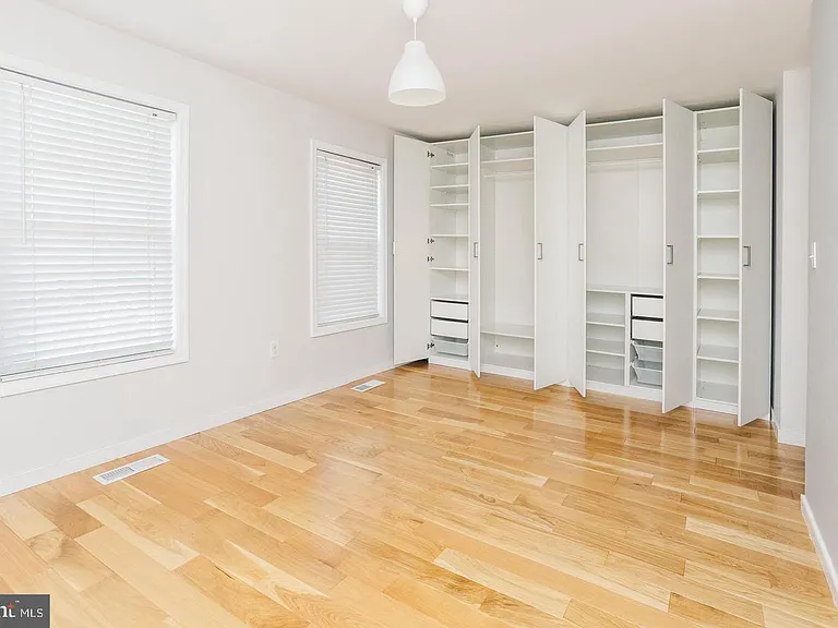 933 S Rolfe St #2 — Photo 14