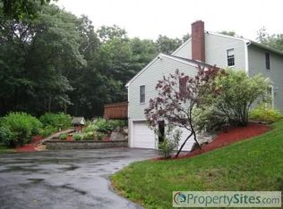 13 Ponnakin Hill Rd, Charlton, MA 01507