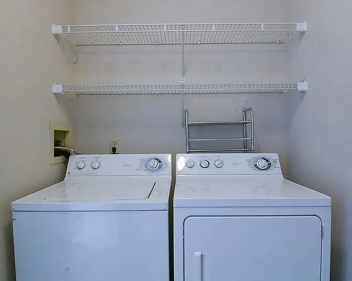 5918 Colchester Dr — Photo 13