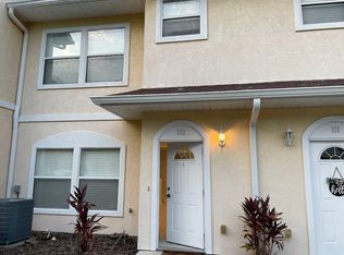 528 NW 39th Rd UNIT 102, Gainesville, FL 32607