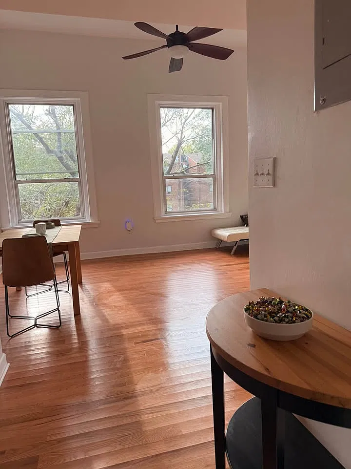 2 bed, 1100 sqft, $3,300 — Photo 4