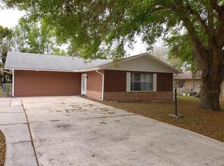 11 Silver Ct, Ocala, FL 34472