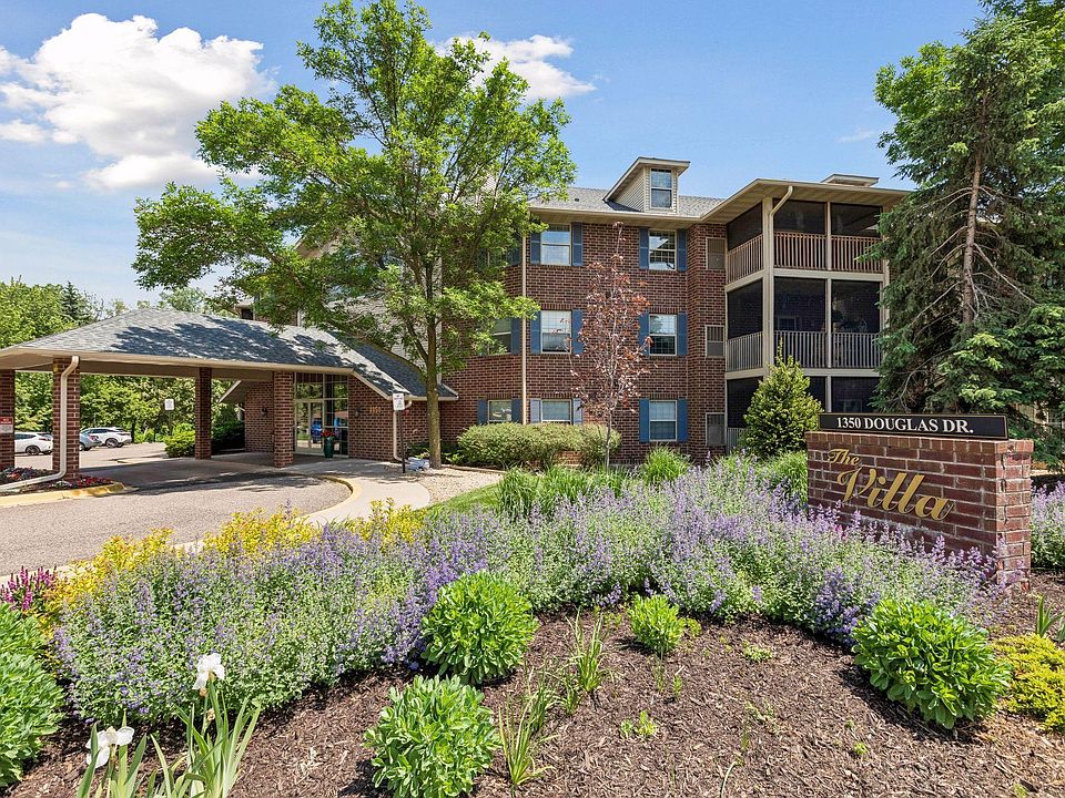 1st image of 1350 Douglas Dr N APT 309