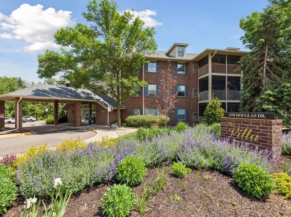 1350 Douglas Dr N APT 309, Golden Valley, MN 55422