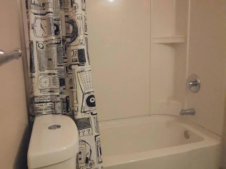 513 Park Ave #404 — Photo 10