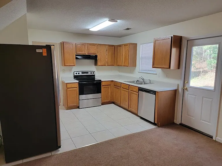 1106 Saint Phillips Ct — Photo 5
