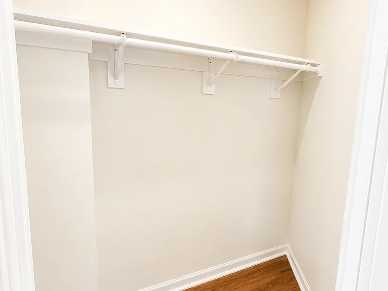1251 Banks Aly NW #6 — Photo 9