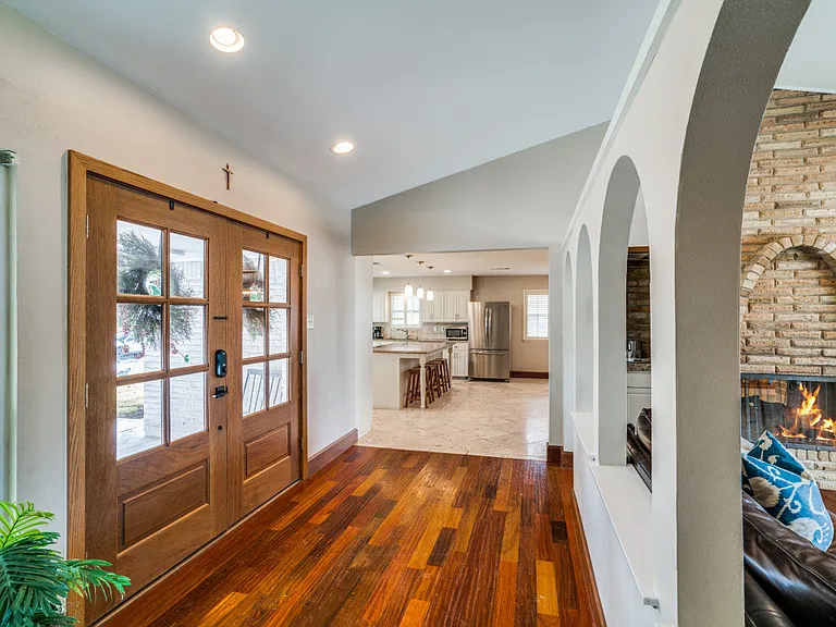 12511 Cedar Bend Dr — Photo 4