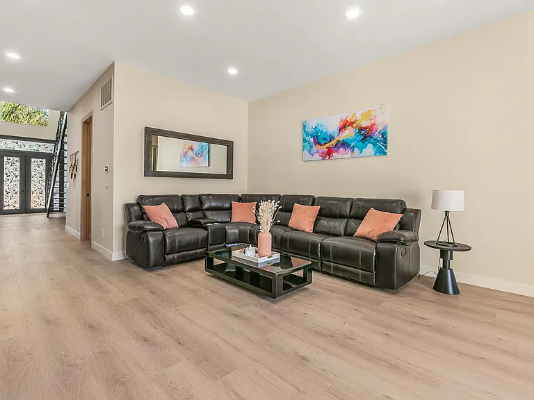 6635 Ben Ave — Photo 18