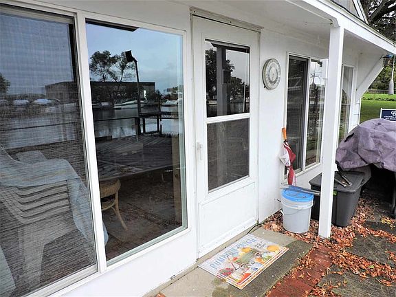 Entrance to the boat house!