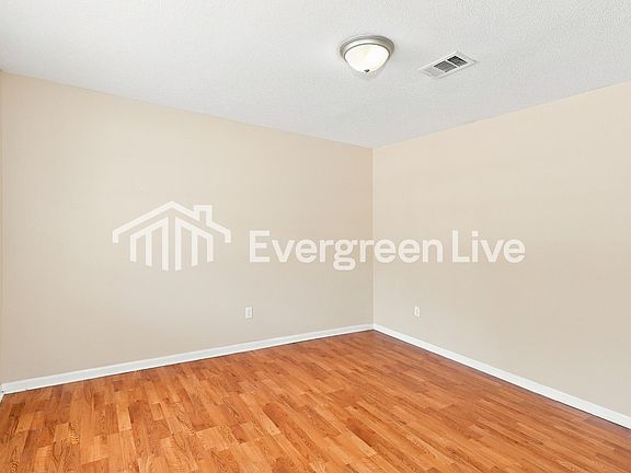 5th image of 3521 Gardenbrook Dr