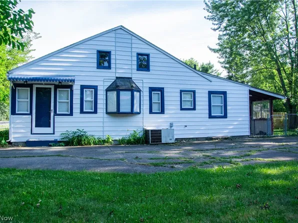 304 Parkland Blvd, Vermilion, OH 44089