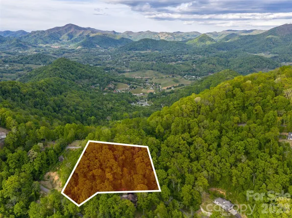 26 Fincher Mountain Rd, Waynesville, NC 28785