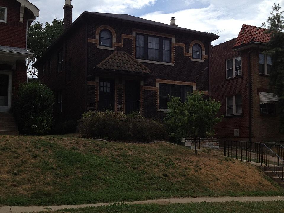 1st image of 1206 Woodland Dr Floor 1