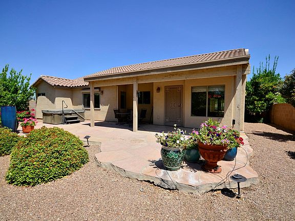 4th image of 222 E Shore Cliff Pl