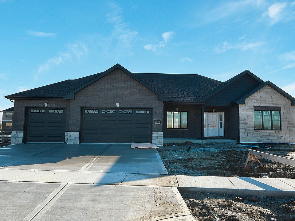 1st image of 22997 Lancaster Ct