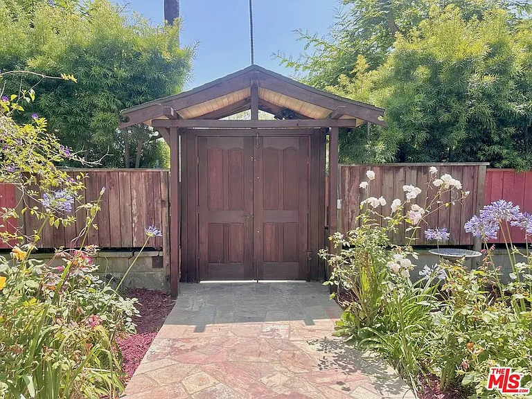 2216 Meade Pl — Photo 5