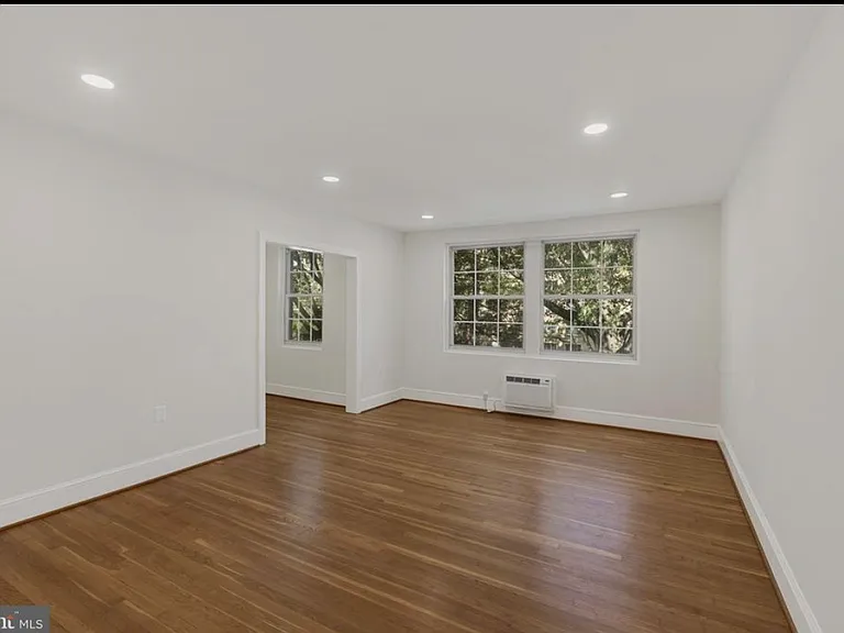 3051 Idaho Ave NW #204 — Photo 14