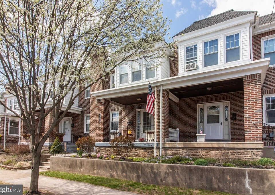 1st image of 546 Parker Ave