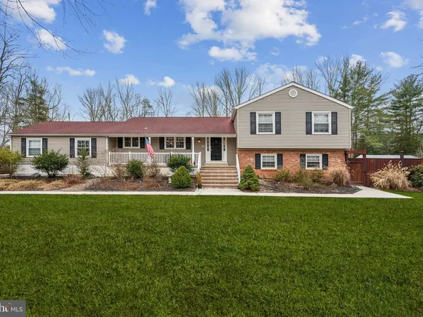 13 Virginia Trl, Medford, NJ 08055