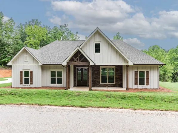 208 Bethany St, Tallapoosa, GA 30176