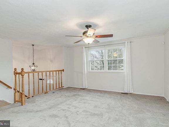 3rd image of 2806 Logway Rd