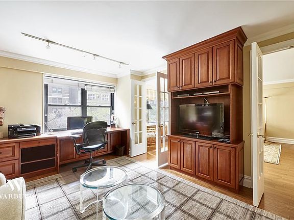 4th image of 1036 Park Ave #3C