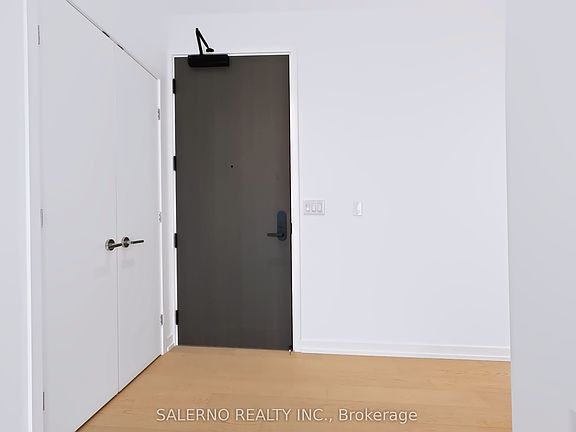 5th image of 1315 Bay St #2101