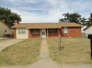 1101 4th Pl, Elgin, OK 73538