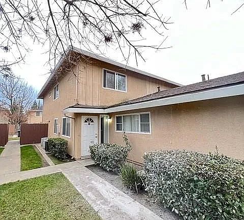4th image of 2140 Chrysler Dr #2 & 3