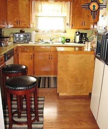 5th image of 225 Circle Dr