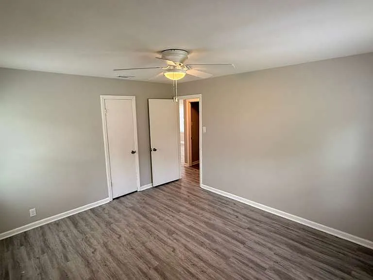 14823 Oak St — Photo 15