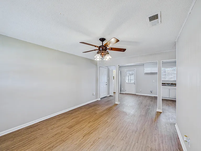 6921 knollwood Rd-8_03172026