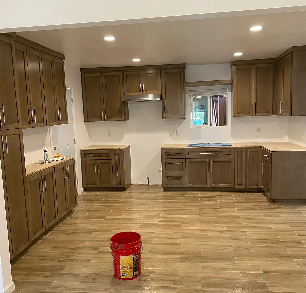 2 bed, 544 sqft, $3,200 — Photo 3