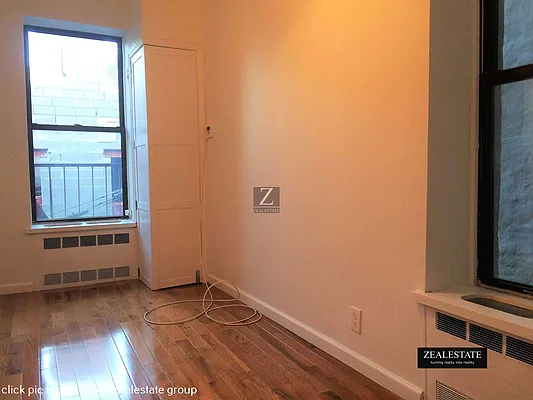 Rented by ZealEstate Group Inc | media 19