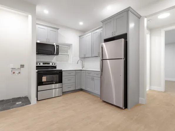 558 Empire Boulevard image 1 of 10