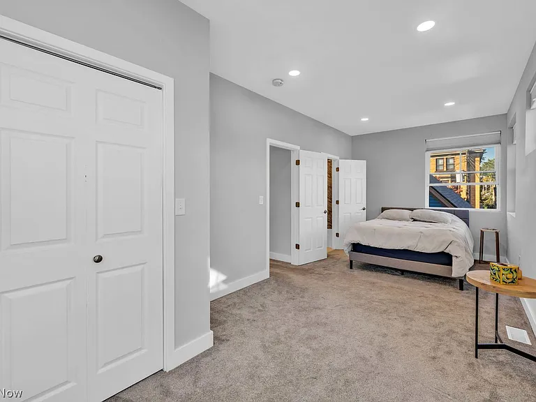 2702 Bridge Ave — Photo 32