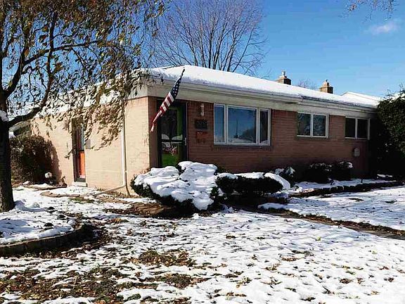 4th image of 29311 Malvina Dr
