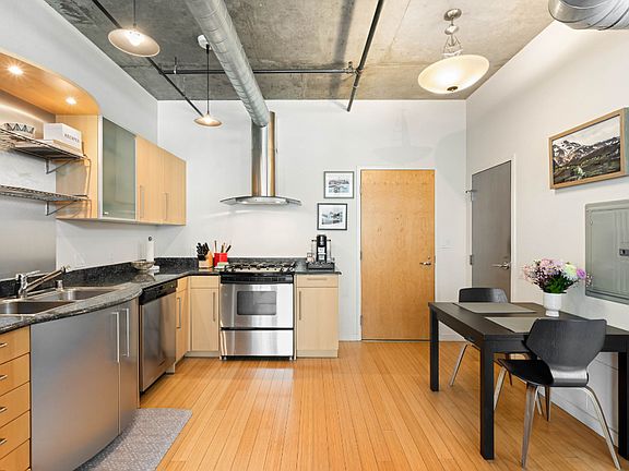 3rd image of 1401 Wewatta St Unit 613