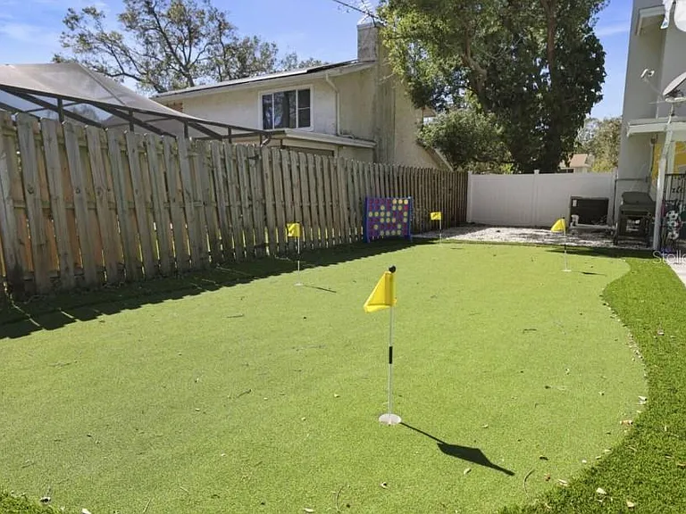 10075 W Bay St — Photo 22