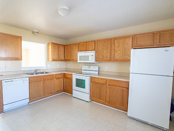 4th image of 305 Ashwood Dr