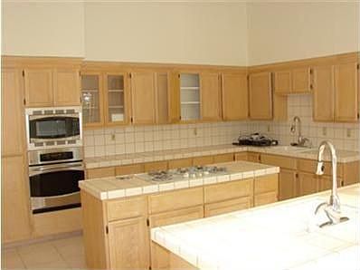 4th image of 640 Montridge Way