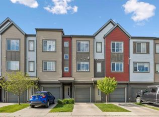 213 Copperpond Vlg SE, Calgary, AB T2Z 5B9
